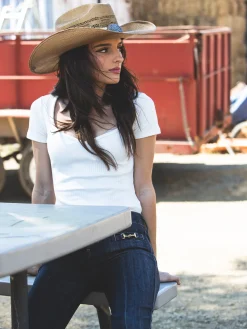 Belle><noscript><img width=