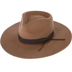 Byron Bay>Peter Grimm Outlet